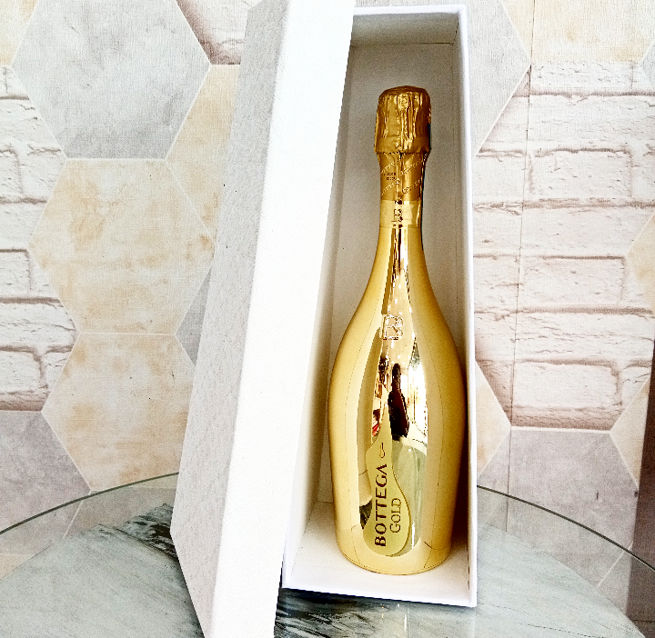 Bottega wine - Lovebug Florist