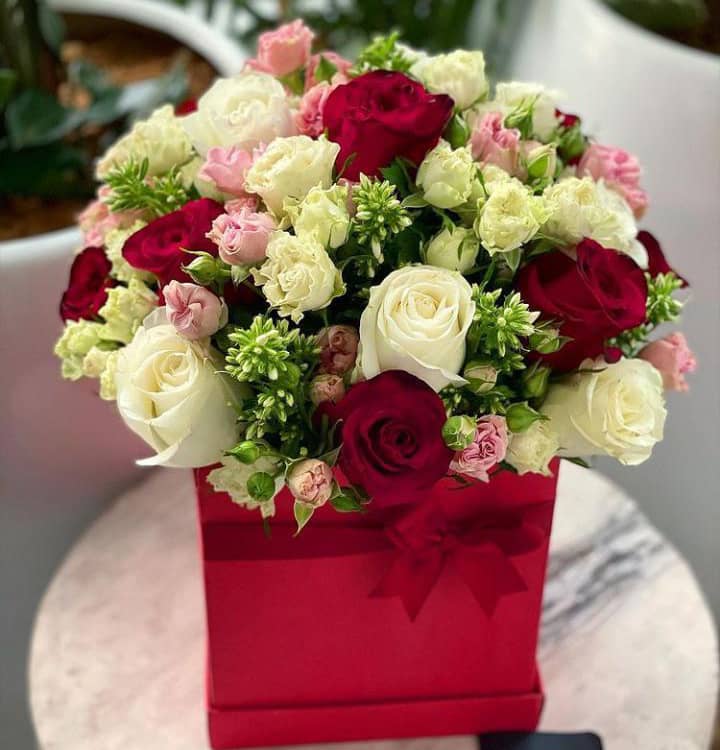 Boxed Flowers 020 - Lovebug Florist