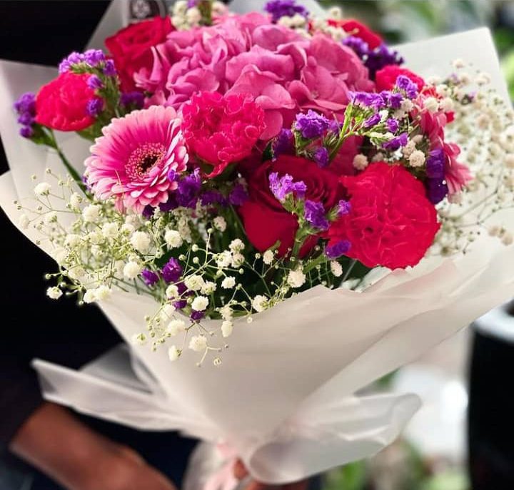 011-e1695136772645-1.jpg Sunlit Charm, flower bouquet by Lovebug Florist Lagos