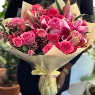 Golden Waltz, flower bouquet by Lovebug Florist Lagos