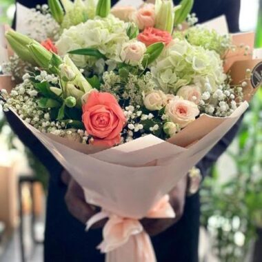 Golden Aurora, flower bouquet by Lovebug Florist Lagos