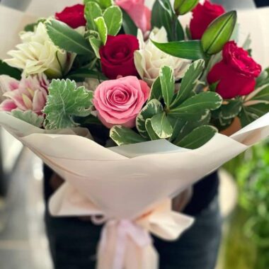Golden Sonnet, flower bouquet by Lovebug Florist Lagos