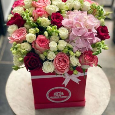 Ivory Keepsake, boxed flowers by Lovebug Florist Lagos