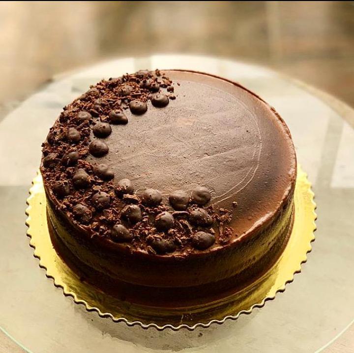 WhatsApp-Image-2021-09-25-at-9.28.41-AM.jpeg Velvet Crumb, plant based cake by Lovebug Florist Lagos