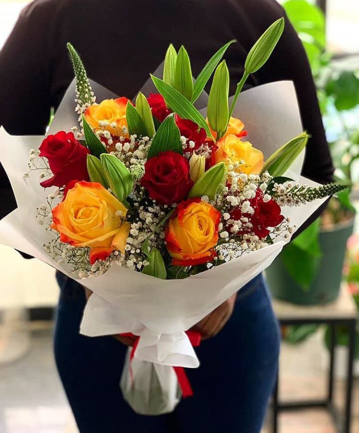 WhatsApp-Image-2021-12-03-at-2.35.09-PM.jpeg Golden Hour, flower bouquet by Lovebug Florist Lagos