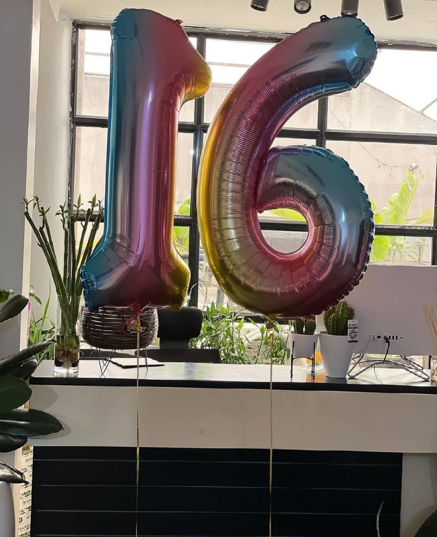 WhatsApp-Image-2022-04-05-at-9.31.45-AM-1.jpeg Party Pop, balloon bunch by Lovebug Florist Lagos